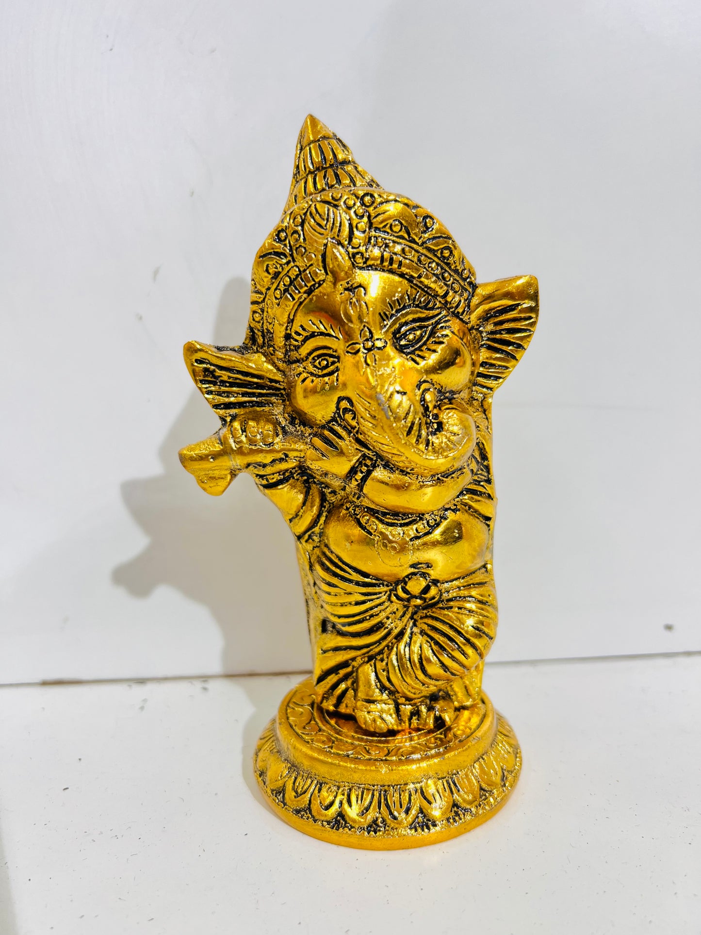CHANDNI COLLECTION Metal Ganesha Playing Flute Murti,Ganpati Metal Statue,Home Decor,Office Decor,Showcase Decor,Ganesha Metal Satue Idol Gift for Diwali Gift,Birthday Gift,Return Gift,Corporate Gift.