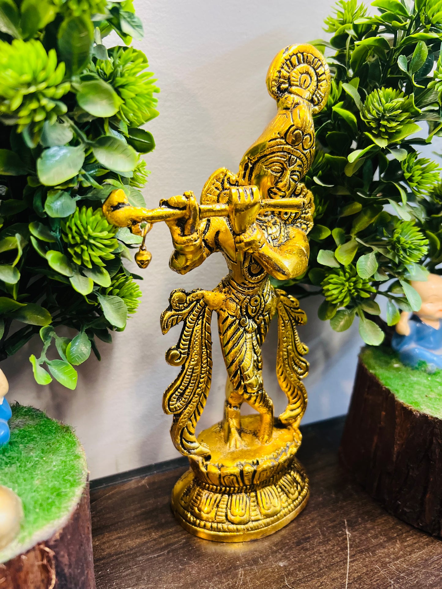 CHANDNI COLLECTION Lord Krishna Metal Statue,Krishna Murti Playing Flute for Temple Pooja,Decor Your Home,Office & Gift Your Relatives,Showpiece Figurines,Religious Idol,Gift Article.