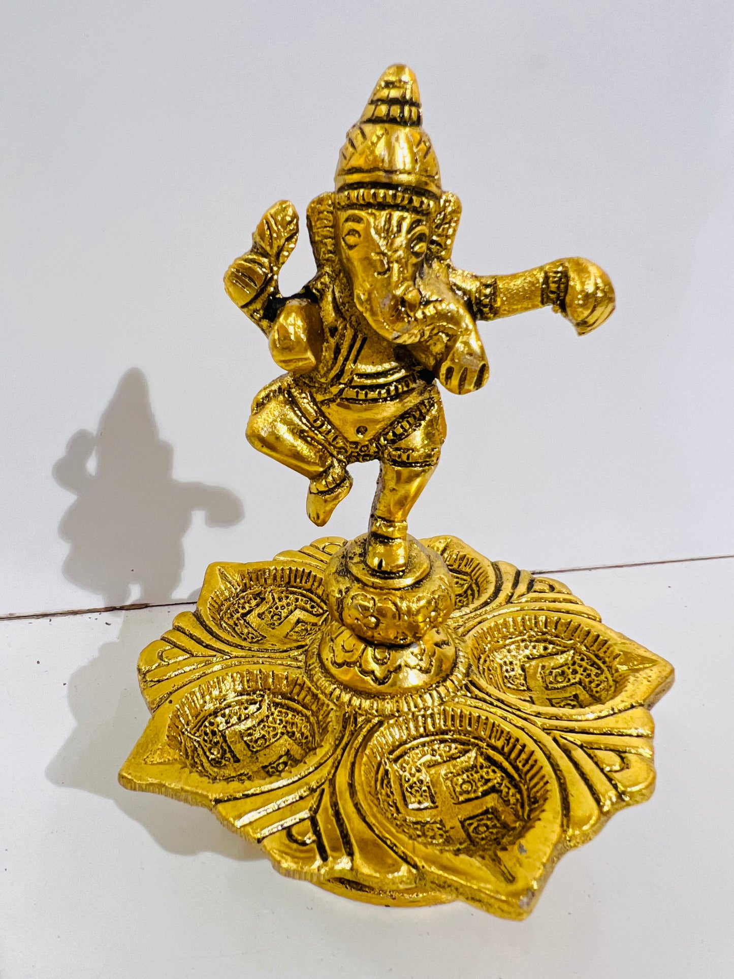 CHANDNI COLLECTION Metal Dancing Ganesh Diya with 5 Wick Holder with Stand for Pooja Room Diwali Home Decoration Antique Lord Ganesha Diya for Temple Oil Lamp Showpiece (Golden)